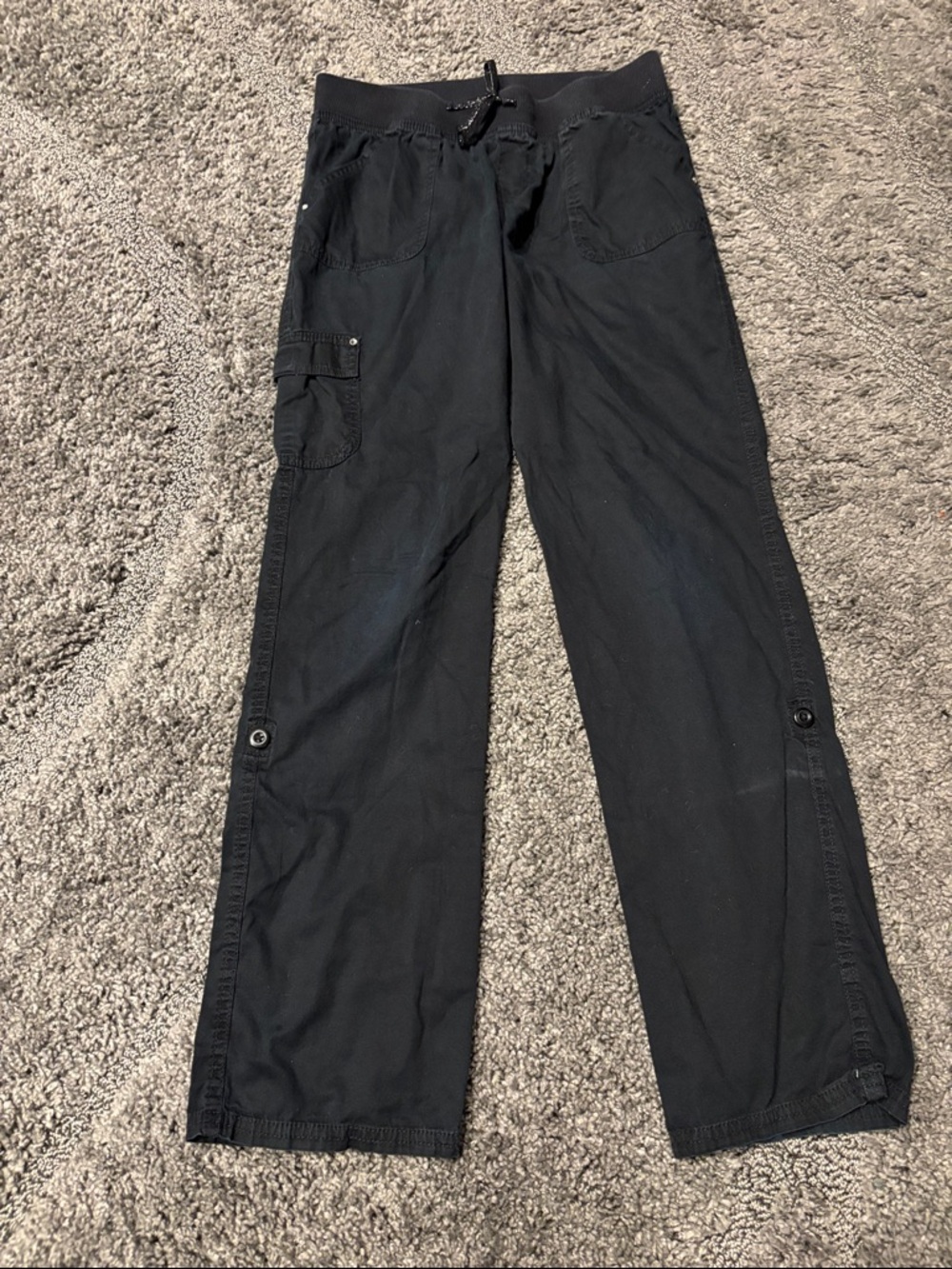 Cargo Pants size 16 solid black that can turn into capris-versatile EUC